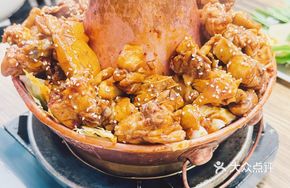 Signature Copper Pot Classic Hot Pot Chicken