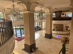 -汕尾巴黎半岛酒店