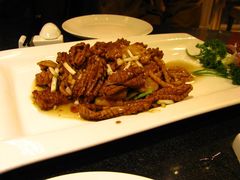 爆炒腰花-闫府私房菜·百年鲁菜(恒隆店)