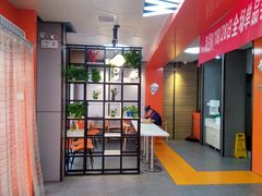 -华莱士·全鸡汉堡(五号路店)