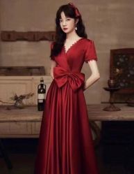 -NaNa婚纱礼服馆