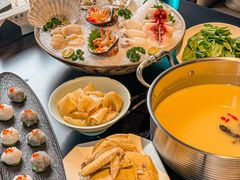 -鲜入唯煮·港式海鲜牛肉火锅(金宝街店)