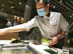 -海底捞火锅鲜切牛肉主题店(长寿路店)