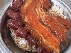 -梁阿婆廿年老牌扣肉糯米饭