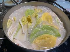 -捞王锅物料理(上海世茂广场店)