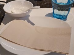 -港丽餐厅(高德置地店)