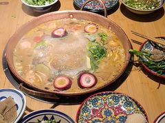 -洱火云南酸菜牛肉火锅(石景山当代商城店)