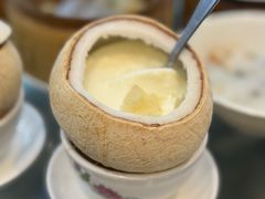 椰皇燕窩燉鮮奶-香港蓮香樓(中環店)