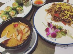 -美奈小馆·越南料理(中航城君尚购物中心店)