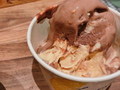 黑巧克力杏仁冰淇淋-Luneurs(幸福里店)