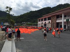 大溪峡闯滩漂流-雅鲁激流探险漂流