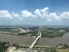 -南京眼步行桥