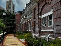 -香港大学