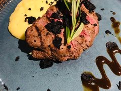 -JINNS锦时 steak&pizza(浸信会礼拜堂旧址店)