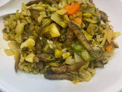 酸菜炒山坑鱼仔-华翔农庄(沙埔店)