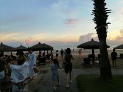 -三亚湾海居铂尔曼度假酒店