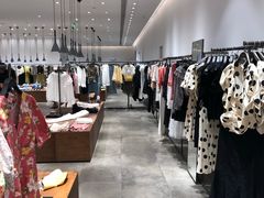 -URBAN REVIVO(西安Momopark店)