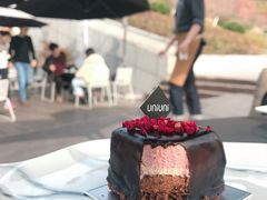 -UNI UNI(环亚凯瑟琳店)