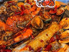 -鸣记脆皮烤鱼·海鲜烤鱼(三八广场店)