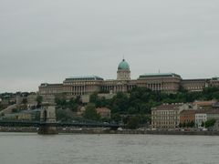 -多瑙河畔鞋履雕塑