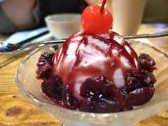 蔓越莓奶酪冰淇淋-胡桃里音乐酒馆(环亚凯瑟琳广场店)