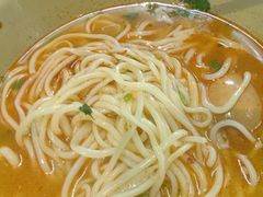 -亮亮面馆(经六路店)