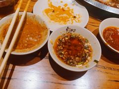 -东巴婆婆云南鱼豆花火锅(大东门店)