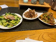 手撕小黄鱼-小城粥道·海胆鲜虾粥(解放广场店)