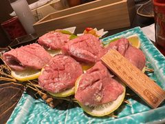 -山川小町·极番烧肉(新地假日广场店)