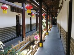 -唔呶喔哩酒家(生产街店)