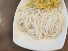 -灵芝妹子海鲜米线(香炉礁山姆店)