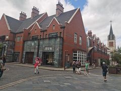 -钟书阁(松江泰晤士小镇店)