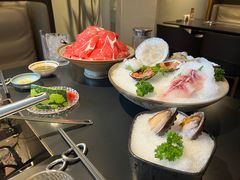 -鲜入唯煮·港式海鲜牛肉火锅(金宝街店)
