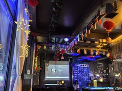 -聚点酒吧(龙湖滨江天街店)