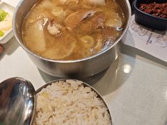 -益百岁牛尾汤(香山路店)