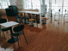 -麦当劳(鄂尔多斯机场店)