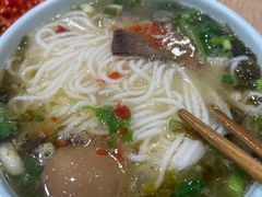 -全家福米线