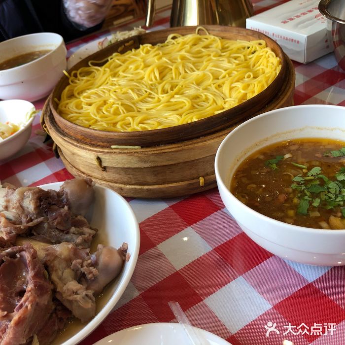 王云花羊架莜面馆(青山店)钢丝面图片