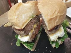 -HIGH FIVE哈福手工汉堡(桂林路店)