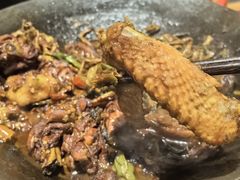 -挂旗柴锅鸡(蚌山区嘉年华店)