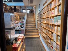 -猫的天空之城概念书店(苏州平江店)