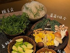 -三出山火锅(南京万象天地店)