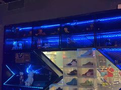 -UP嘻哈酒吧(粉巢店)
