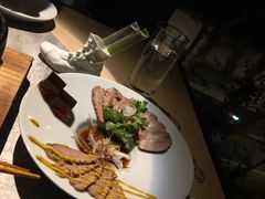 -穹六人间 people 6(岳阳路店)
