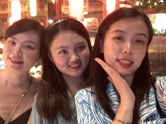 -野山舂·贵州现舂酸汤火锅(鸿通城店)