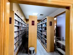 -浦东新区花木街道图书馆