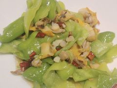 -赶海部落海鲜城(海阳路店)