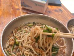 -正宗杨记普洱酸醋米线(总店)