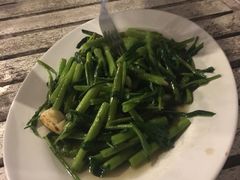 -Thiw Soen Seafood Restaurant