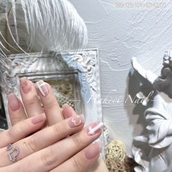 -花岐款式专研健康美甲沙龙